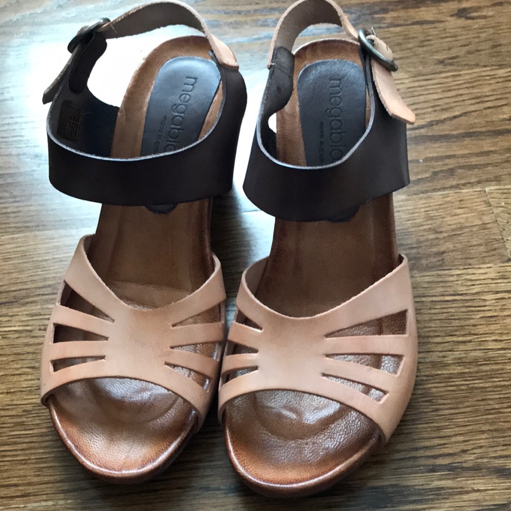 Ladies clog type sandal